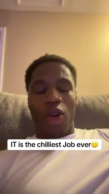 We get paid🙂 IT don’t be doing nothing for real😂 #fyp #techtok #Tech #IT #itsu