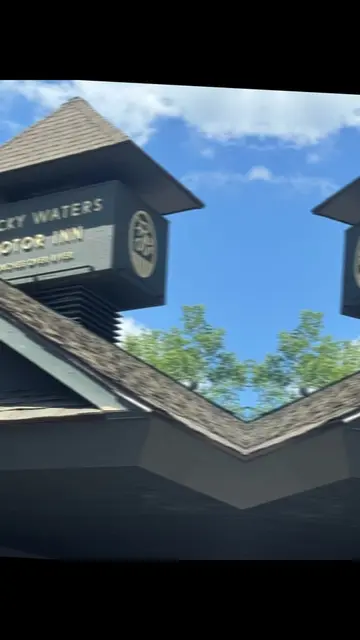 #tennessee #vacations #pigeonforge #smokeymountains #southerncharm This hotel wa