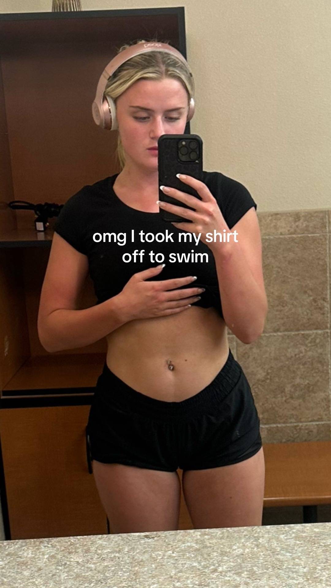 😝😝 #trend #GymTok #abs #gymgirl #fyp 