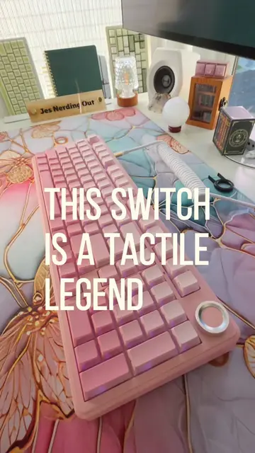 A keyboard before & after with the Gateron Baby Kangaroo 2.0 tactile switches - 