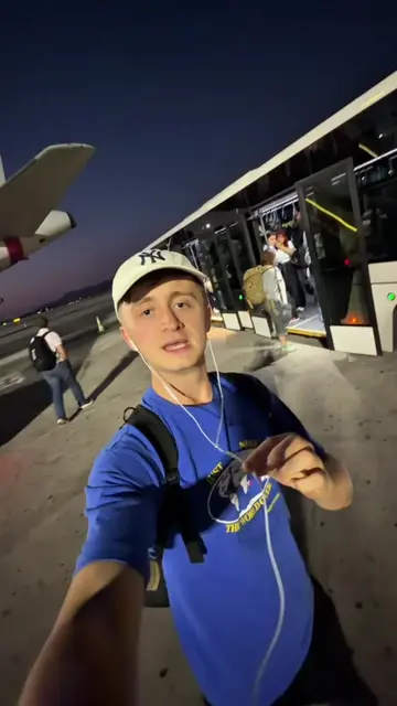 Day 12 taking the cheapest flight everyday ✈️💵  Where next?🌭🍔 #viral #travel 