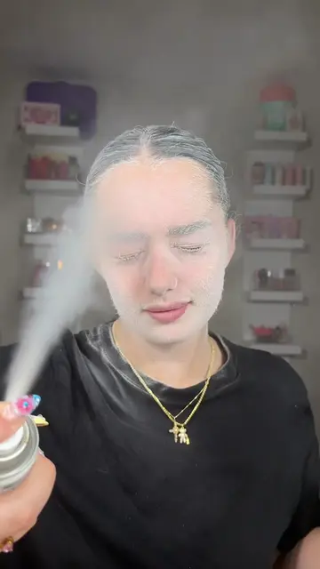 Oh yeah… face shaving is back again 👀 let the comments commence 😏 - frosty the