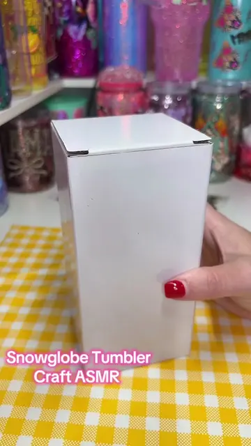 A little Snowglobe tumbler asmr. I messed up recording so just made the best of 
