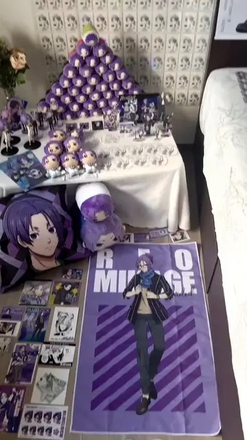 I’m not obsessed btw lol hi hi reo Hi reo Yo reo hi #bluelock #bluelockmerch #re