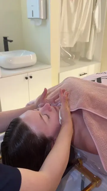 WELLNESS IN NYC | Episode 2! | @yayaspa I had the BEST experience here! Their 75