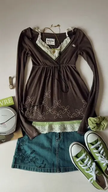 Full week of outfits :)) #downtowngirl #y2k #OOTD #outfitinspo #hollister 