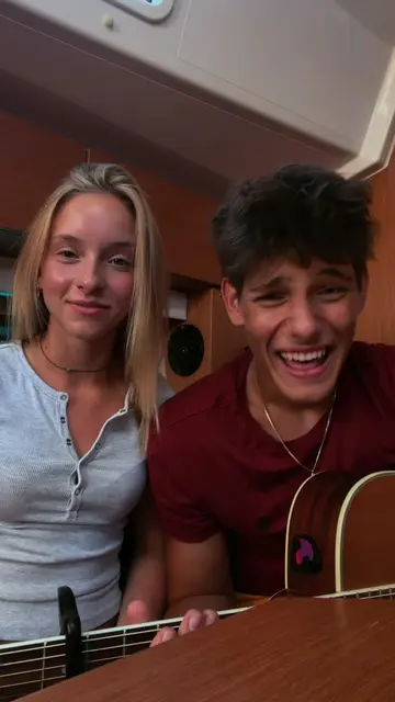 Shawn Mendes is on top @vitaaaa<3 #cover #singingcover #guitarcover 