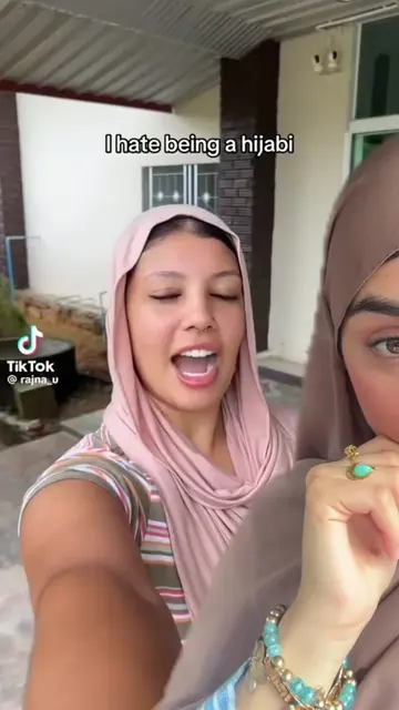 Let’s normalise not always loving the hijab and strugglimg with it because avoid