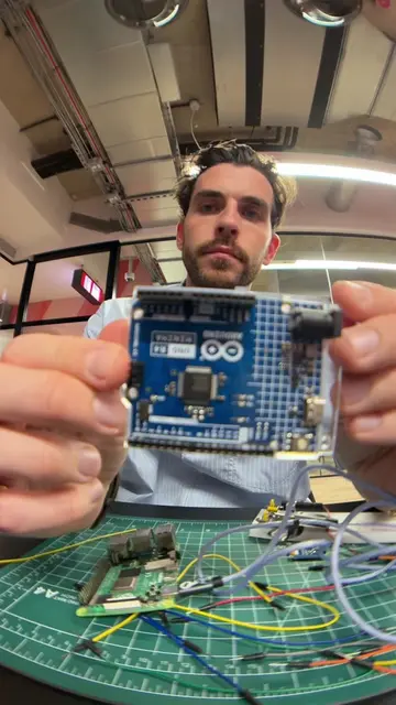 So you wanna learn electronics? 👾🦾 If you need a break from coding with AI, it