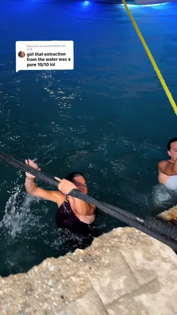 Réponse à @A.M extracting from the water is actually my second job 💃🏽