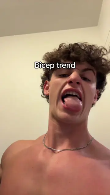 Gadayum #biceps #viral #trend #fy 