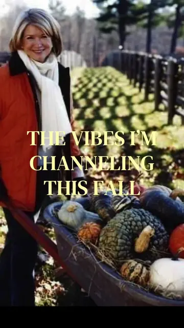 Millennials, I think we all know the vibe 🎃🍁🍃#nostalgichalloween #vintagehall