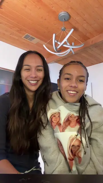 Omg I just realised what the hairstyle is 🥲 I think I like you better mom and d