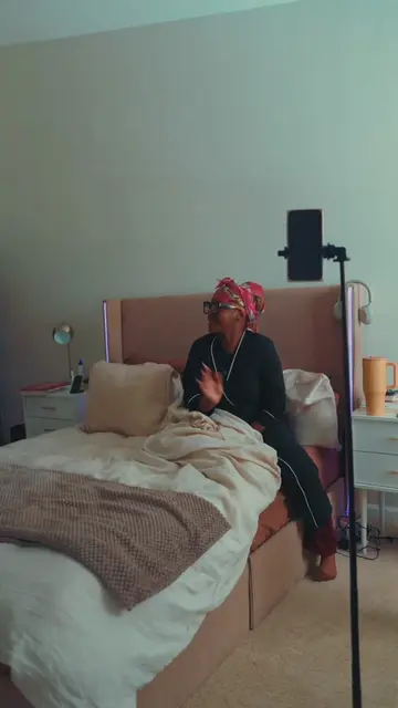 “mY LIfE iS tOo bOrInG tO fiLm” 🌚🙄 Stawwwp it!  Everyone has a unique story an
