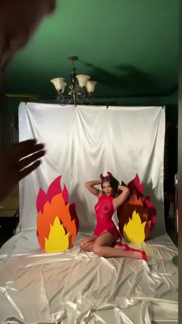 A quick peak at a fun pin up shoot I did with Laela ❤️ #pinupgirl #pittsburghpho
