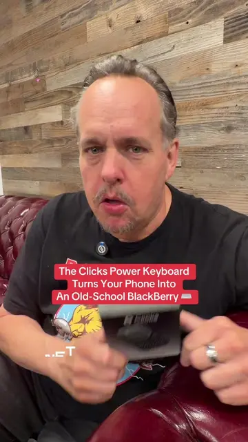 The Clicks Power Keyboard works on iPhone and Android phones with Qi wireless ch