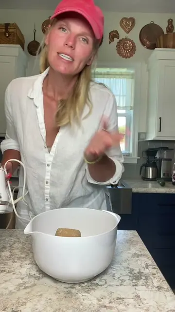 My favorite #zucchini bread recipe! #zucchinirecipes #zucchinibread  Ingredients