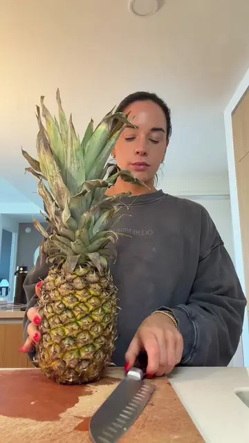 My favorite kitchen gadget! Sorry SpongeBob #kitchengadgets #kitchenhack #pineap