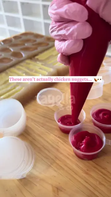 These aren’t actually chicken nuggets… 😂🍗 Launching 15 August 💗 #waxmelts #ca