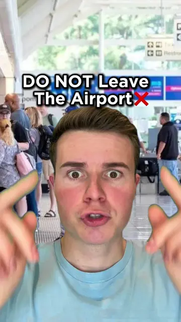 Airport Damaged Bag Hack!🧳💸 #traveltips #budgettravel #travel