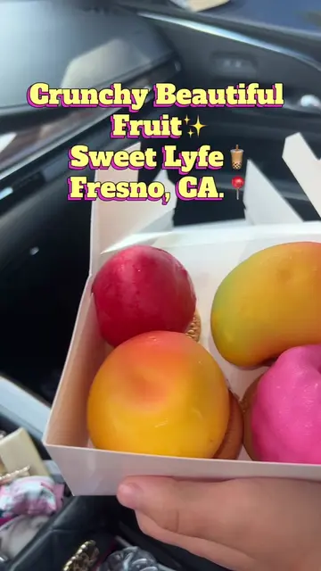 Crunchy Beautiful Fruit🤩🍑🥭🍓 @sweetlyfebobabar in Fresno, CA. On Chestnut and