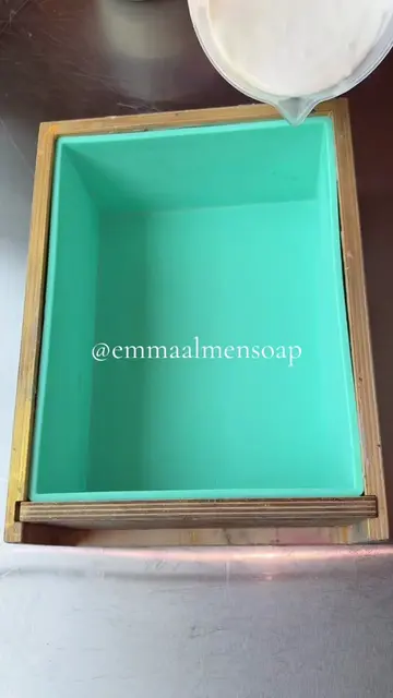 Making MORE 2B or Not 2B Soap! ✏️  #pencilsoap #soapmaking #soap #handmadesoap #
