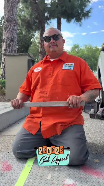 How to perfectly center a curb painting.  #arenascurbappeal #curbpainting #viral