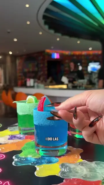 Royal Crawl has always been an affordable, fun way to drink your way through Las