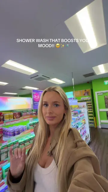 DREAMY SHOWER WASH 🥹 which is all over TikTok!! Coconut milk scent 🥹🥥🌴 unrea