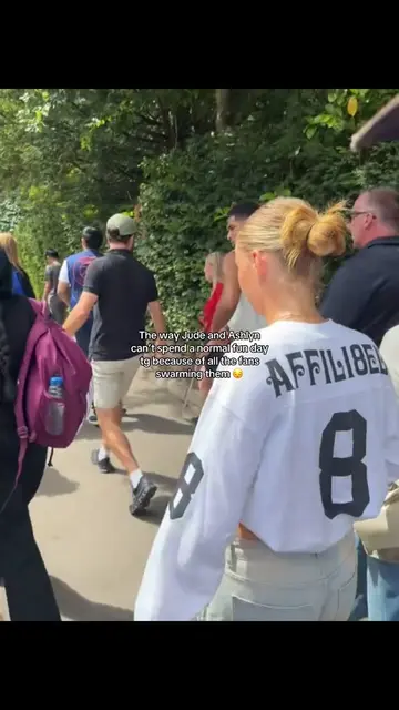 #judebellingham I lowk feel bad just take a pic and leave them 😔 ALSO TIKTOK IM