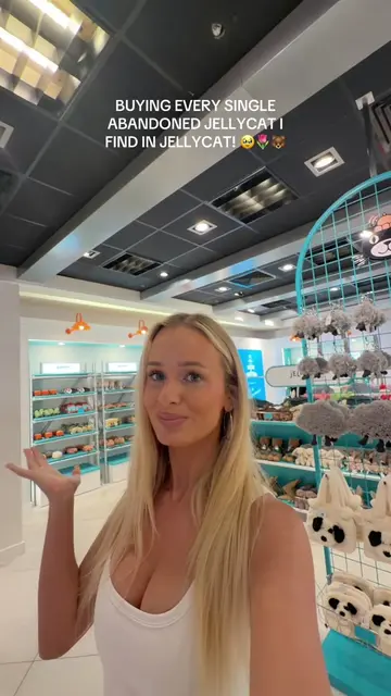 BUYING EVERY SINGLE ABANDONED JELLYCAT I FIND AT JELLYCAT 😱🥹🐻 this could get 
