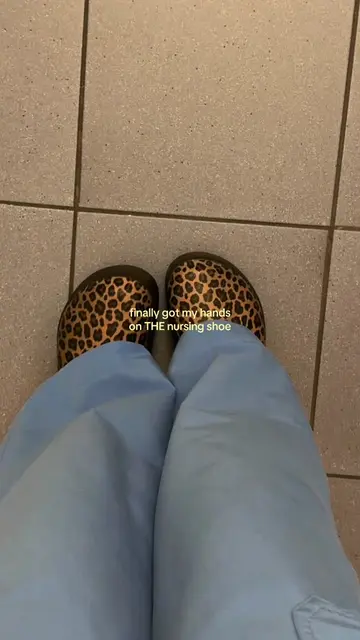 @Crocs #crocs #nurse #nursesoftiktok #nursing #nurselife 