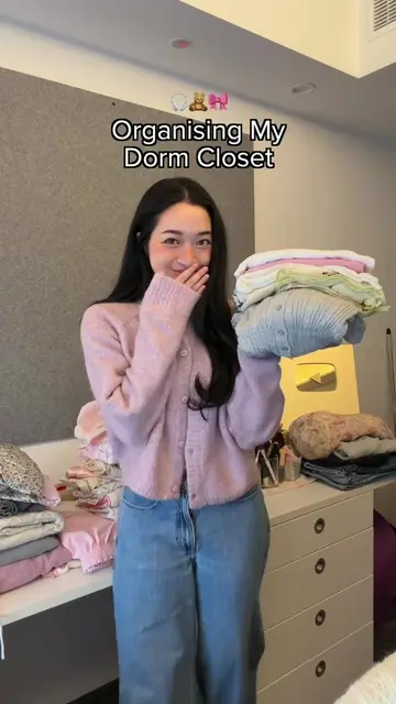 Move into my dorm with me! Closet organization 👗 #melbourne #unimelb #dorm #dor