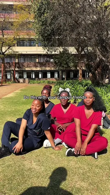 Friendship Pose Ideas🤣🔥 #unilife #genz #youth #fun #relatable 