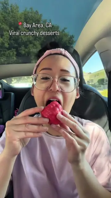 Just a little BTS of what goes into making our crunchy raspberry mousse cakes 🥰
