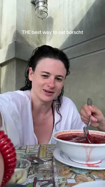 Tastes like home ❤️ @showerbeerr #russianfood #borscht #tastetest #foodreview 