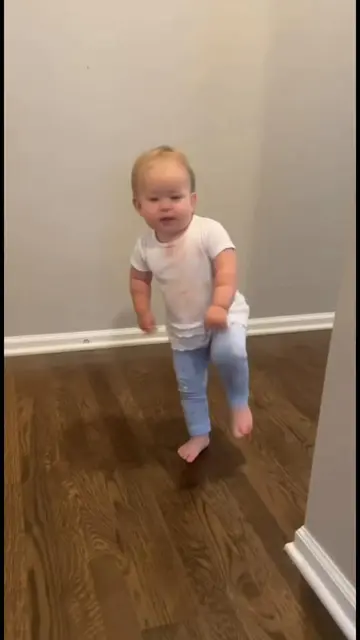 Be my friend 😁🔥#capcut #capcutpioneer #pioneertemplate #baby #dance 