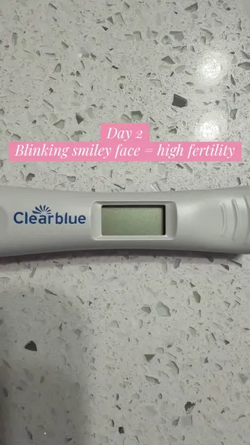 PCOS TTC update 🌸 Day 2 of the blinking smiley… waiting patiently for that soli