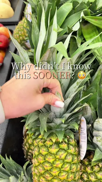 Why didn’t I know this sooner? 🤯 🍍 Pineapple ✅ Leaf pulls out easily = ripe an