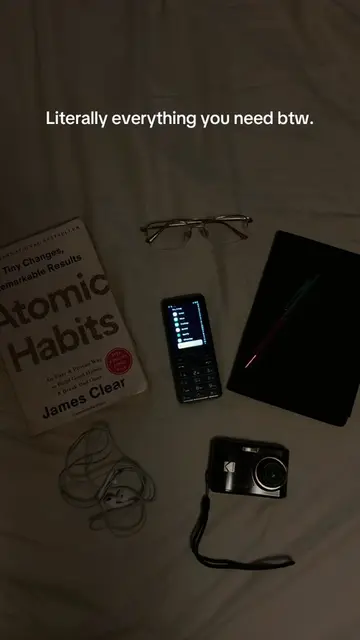 Name a better combination! #Edc #whatisinmybag #OOTD