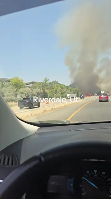 Scary. #Utah #wildfire #Riverdale #i84 
