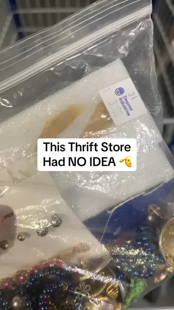 So much gold at the thrift store! #thrift #resellercommunity #thriftstorefinds 