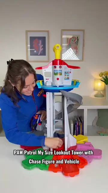 Bring the world of PAW Patrol to life with the My Size Lookout Tower, the ultima