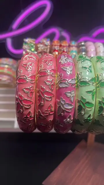 Big bangles #bangle #jewelry #party #bracelet 