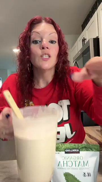 POV: You can’t decide between a matcha and a horchata… so you make both. 🤎🍵 Th