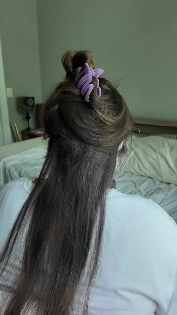 Marcel curling iron asmr #asmr #hair #tingles #satisfying #asmrsatifying 