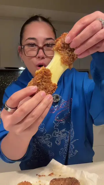 Homemade mozzarella sticks 🫦🫦🫦