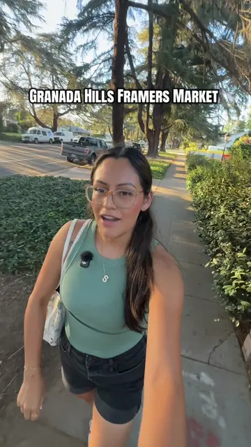 Save this for your next Friday plans! 🤩 The Granada Hills Farmers Market is pac