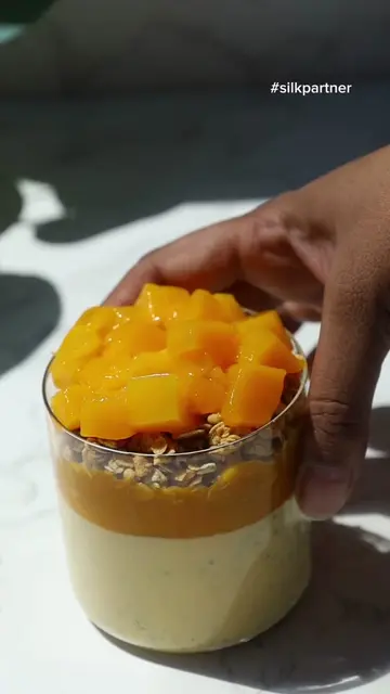 #SilkPartner Mango lassi chia seed pudding featuring @lovemysilk’s protein yogur