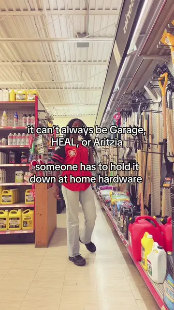 ill hold it down dont worry  @Garage Clothing @Aritzia @HEAL  #fyp #relatable #h